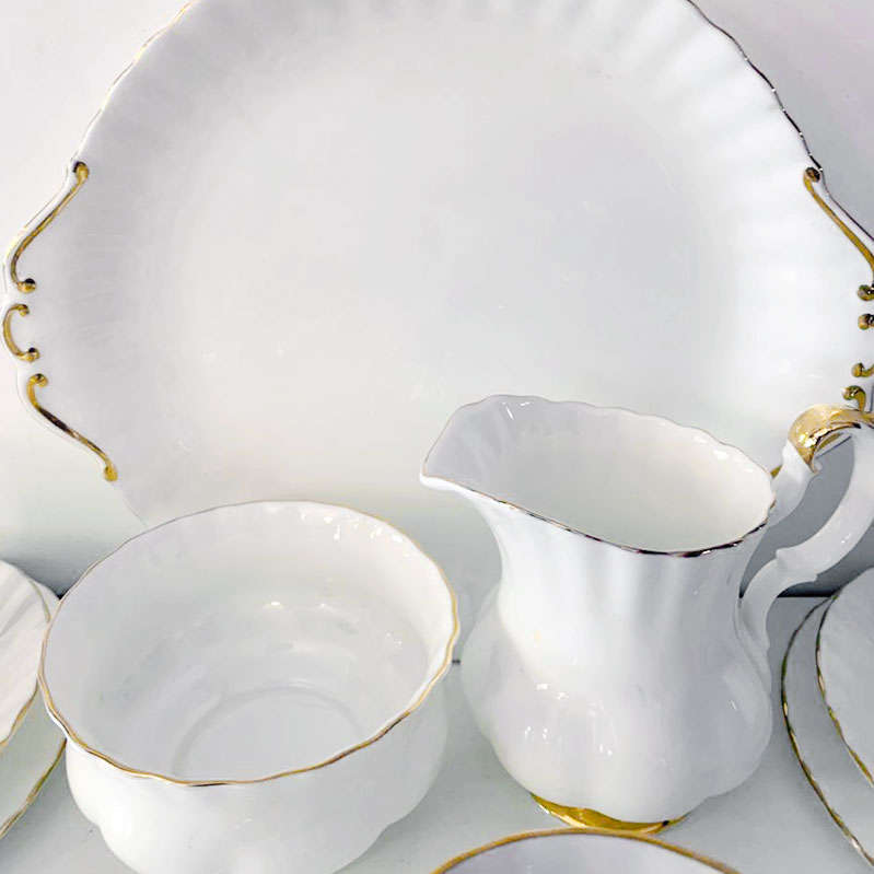 Royal Albert 21 Piece Tea Set Val D'Or