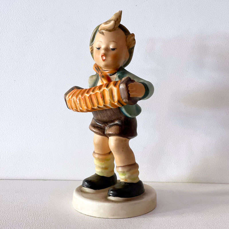 Hummel Accordion Boy HUM185