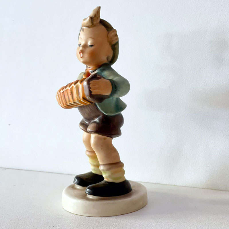 Hummel Accordion Boy HUM185