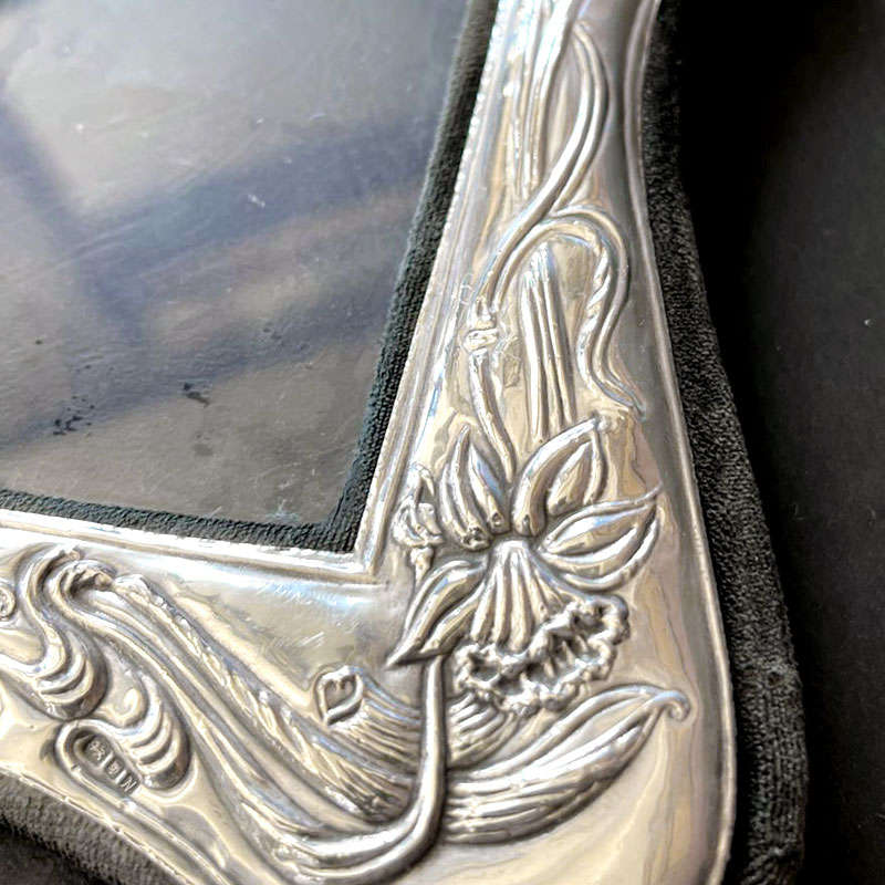 Silver Picture Frame London 1986 Art Nouveau Style