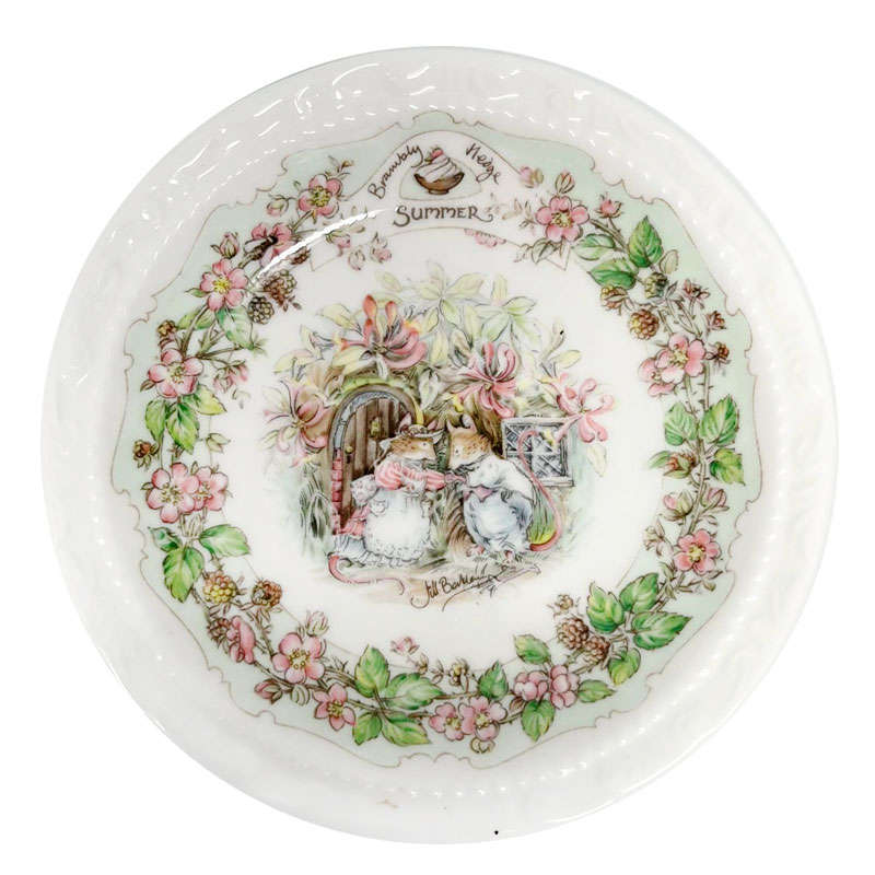 Brambly Hedge Royal Doulton Set Of Four Seasons Plates