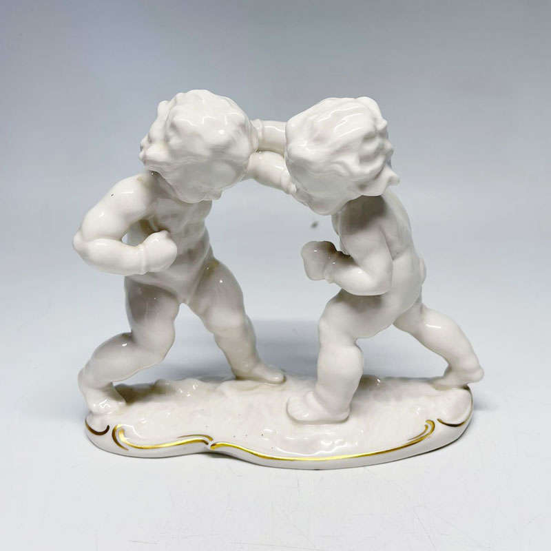 Hutschenreuther Selb Cherubs Putti Boxing Figurine