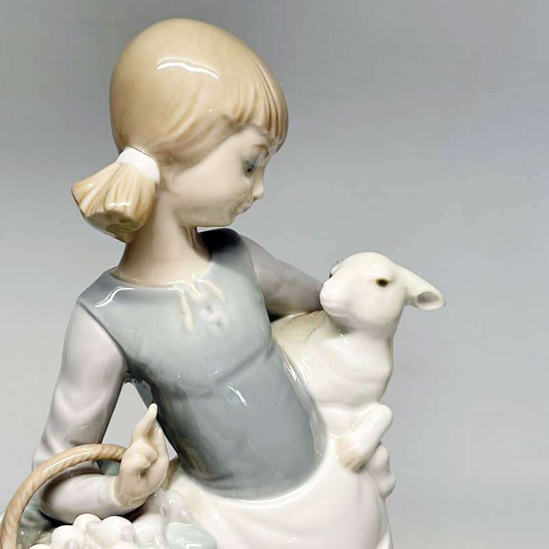 Lladro Figurine Girl With Lamb