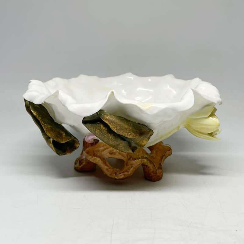Moores Bros Flower and Foliage Water Lily Bowl