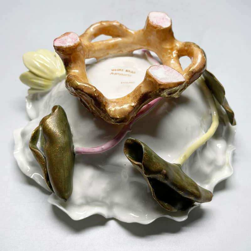Moores Bros Flower and Foliage Water Lily Bowl