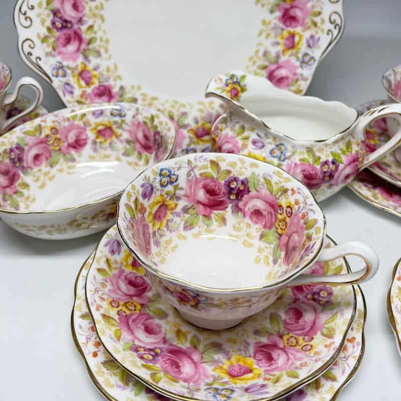 Royal Albert Serena Avon Tea Service 21 Piece