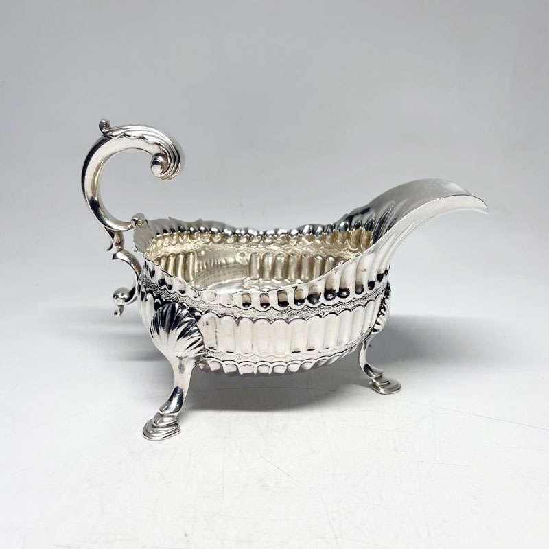 Hallmarked London Silver Sauce Boat William Comyns