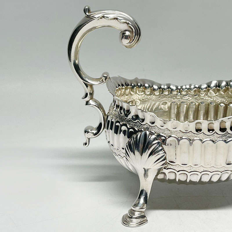 Hallmarked London Silver Sauce Boat William Comyns