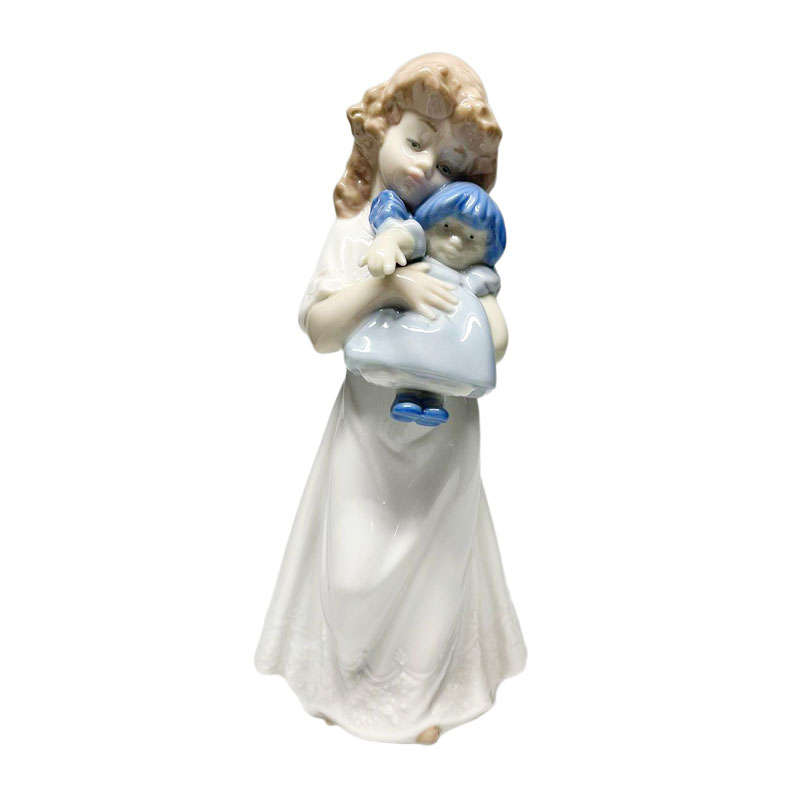 Nao By Lladro Girl We Are Sleepy 1107