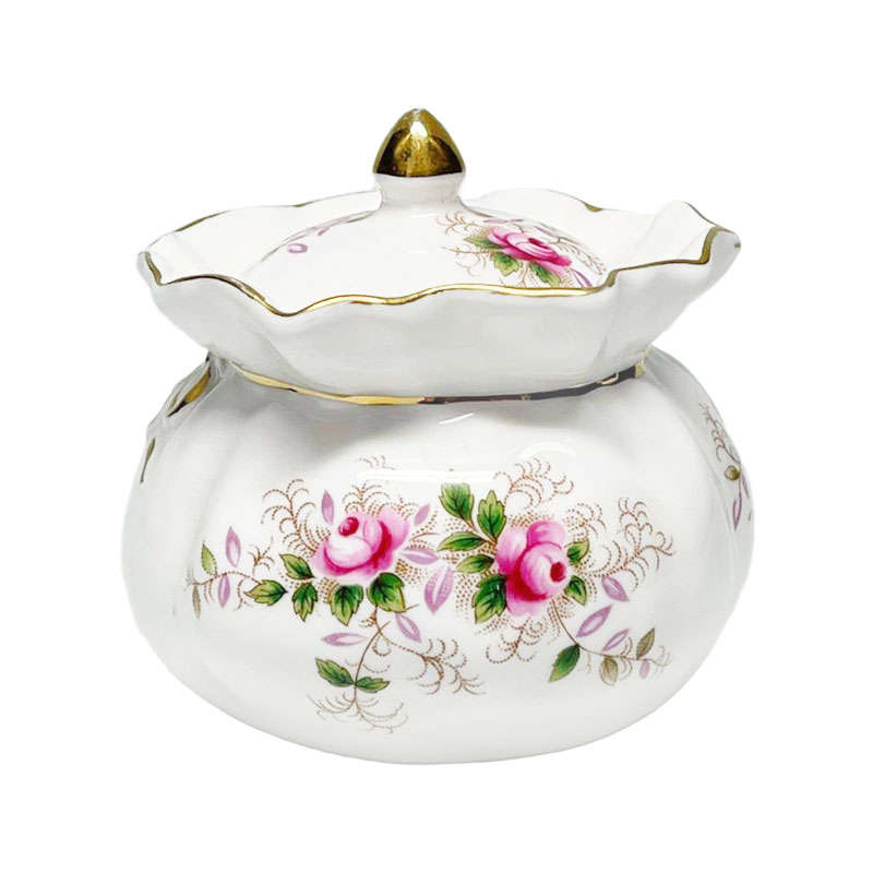 Royal Albert Lavender Rose Bowl With Cover