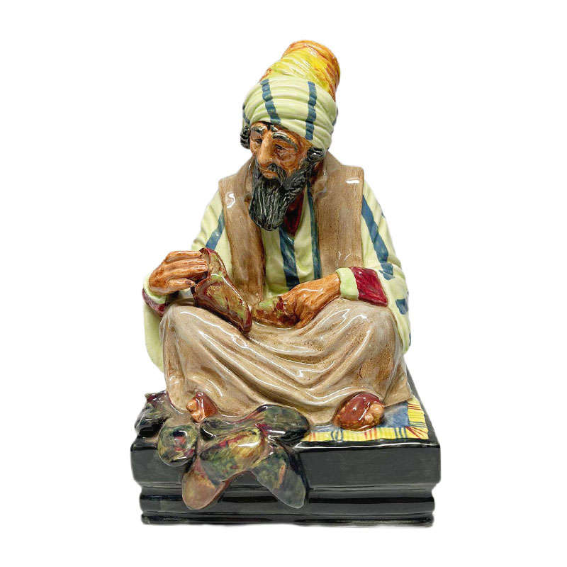 Royal Doulton Figurine Cobbler HN1706