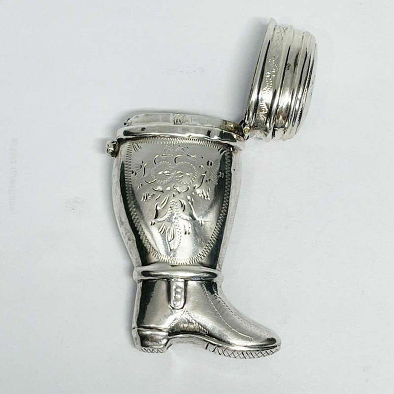 Rare Dutch Silver Boot Vesta Case