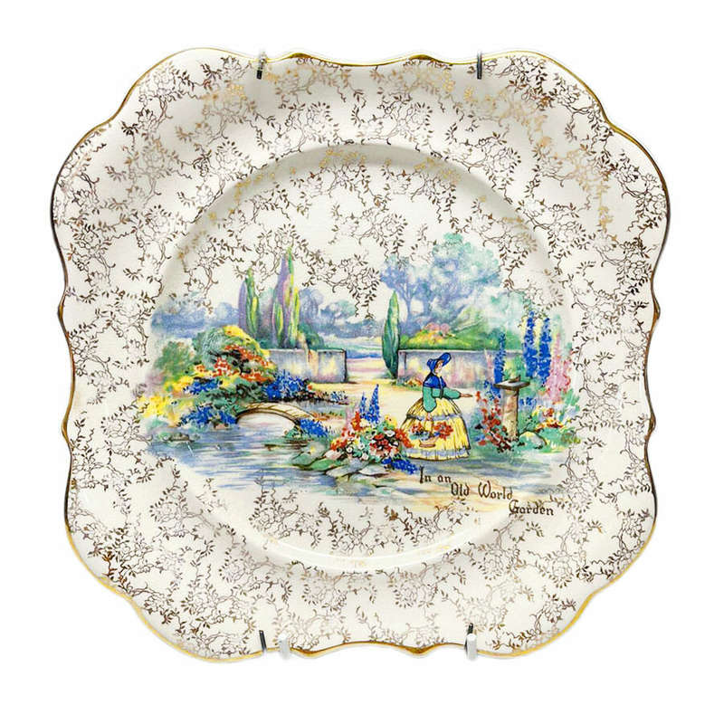 Sandland Ware In An Old World Garden Cake Plate
