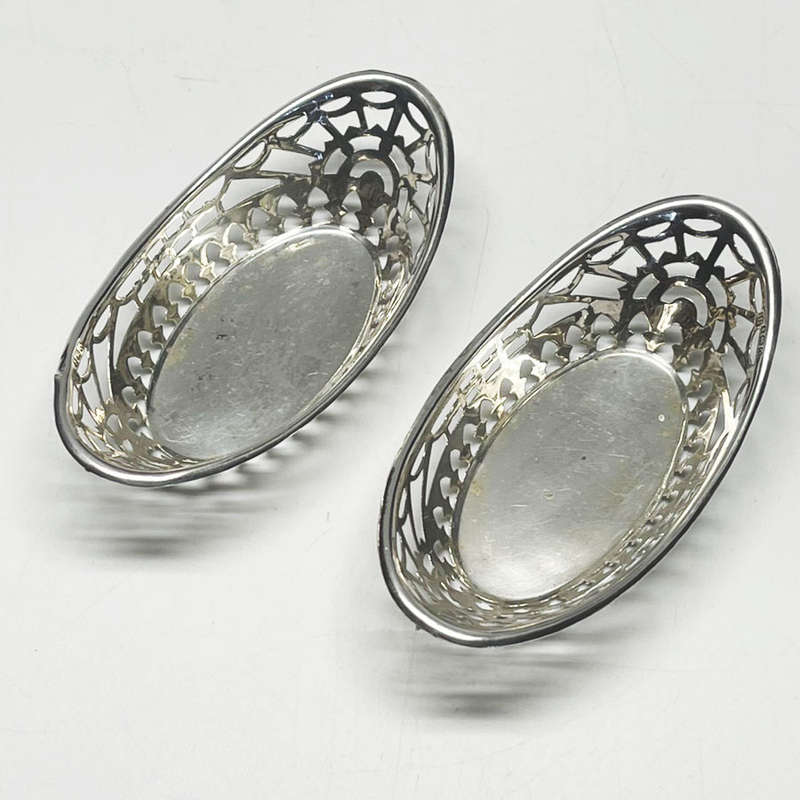 Hallmarked Silver Boxed Pierced Bon Bons Birm 1938