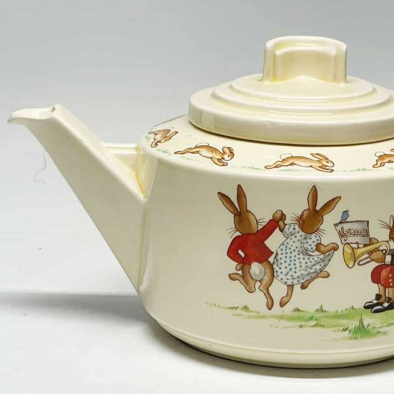 Royal Doulton Bunnykins Plays Trumpet Music Casino Tea Pot