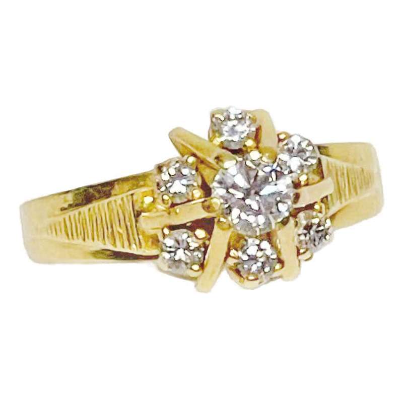 18ct Gold 7  Diamond Ring