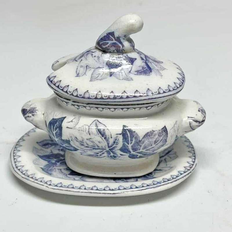 Copeland Ivy Leaf Pattern Childs Dinner Service 19th