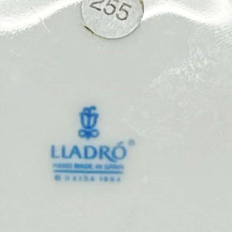 Lladro Christmas Scene Small Plate Daisa
