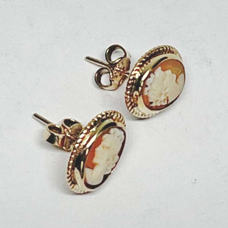 Pair 9ct Gold Conch Shell Cameo Earrings