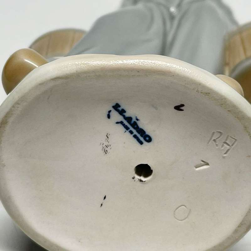 Lladro Figurine Boy With Pails 1972