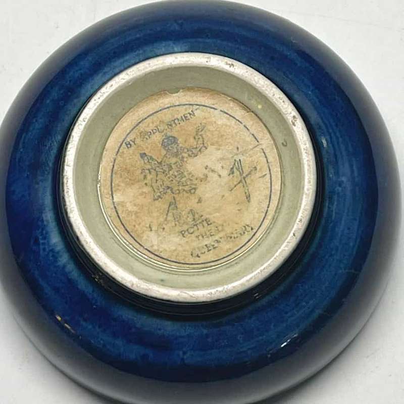 Moorcroft African Lily Pattern Bon Bon 1953