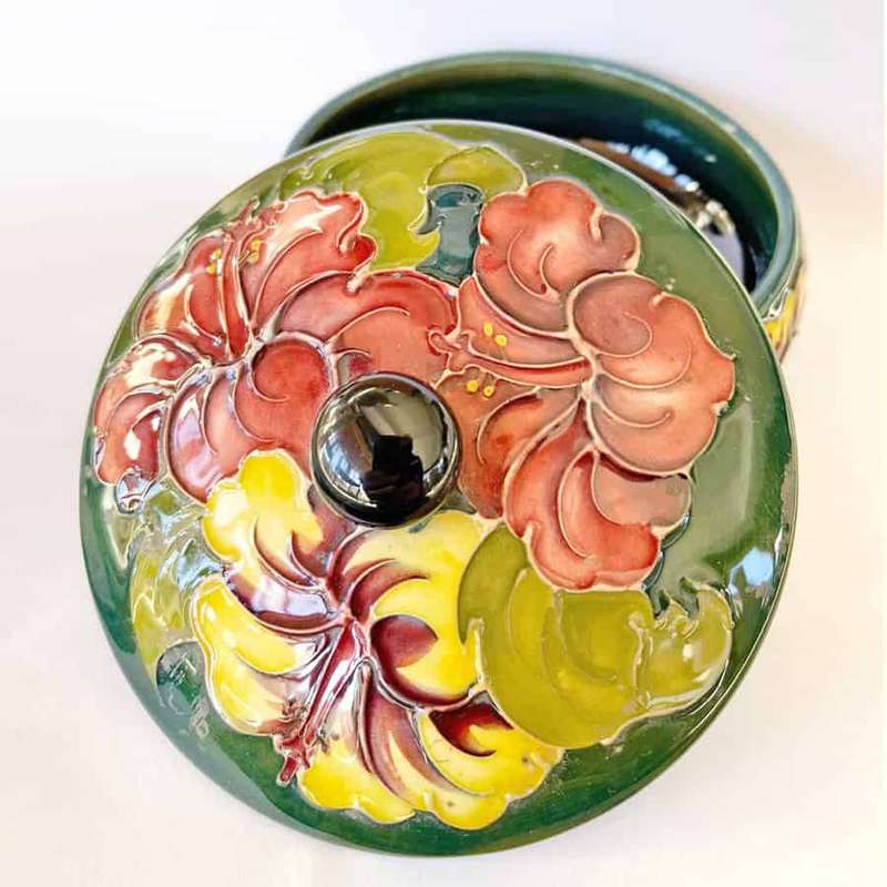 Moorcroft Hibiscus Bowl And Cover C1960