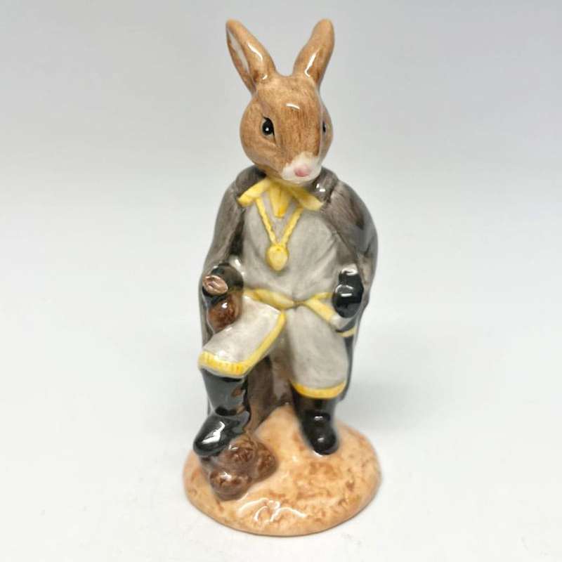 Royal Doulton Bunnykins Robin Hood Collection Sheriff Of Nottingham