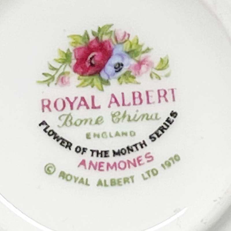 Royal Albert  Series Flowers of the Month Miniature Duo March