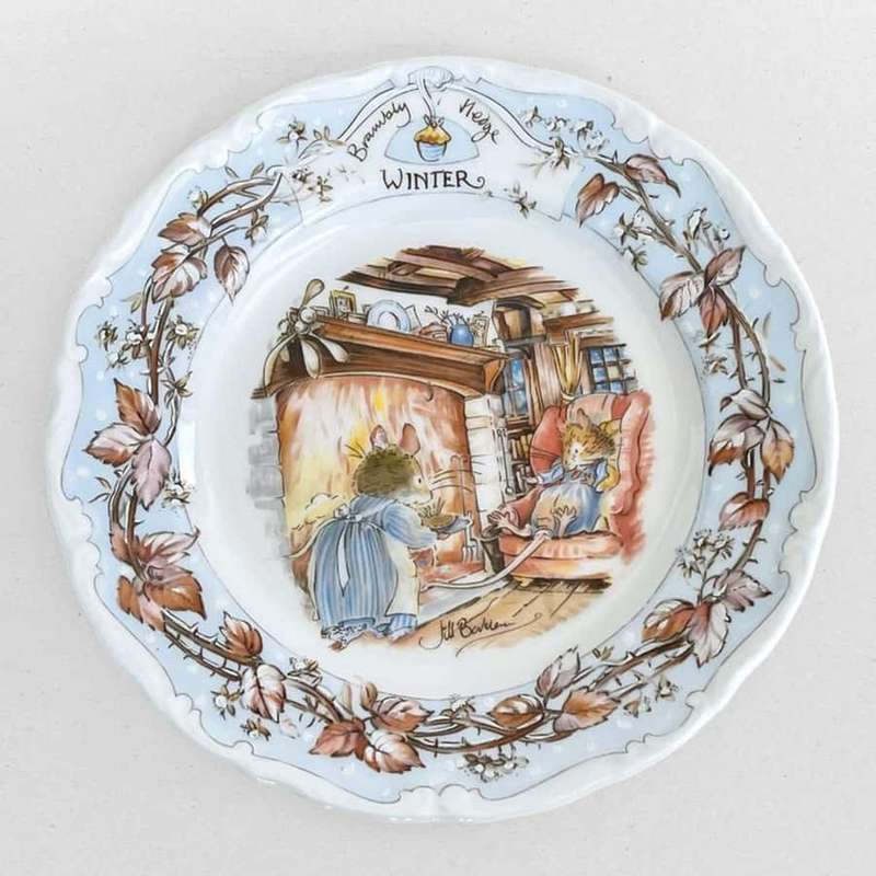Brambly Hedge Royal Doulton Winter Plate