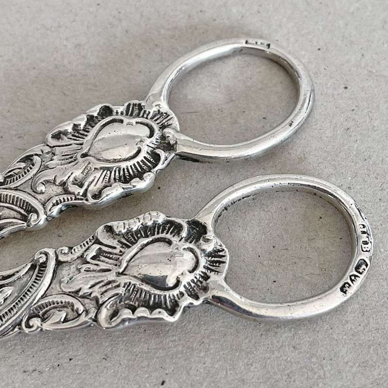 Hallmarked Silver Grape Scissors Chester 1901