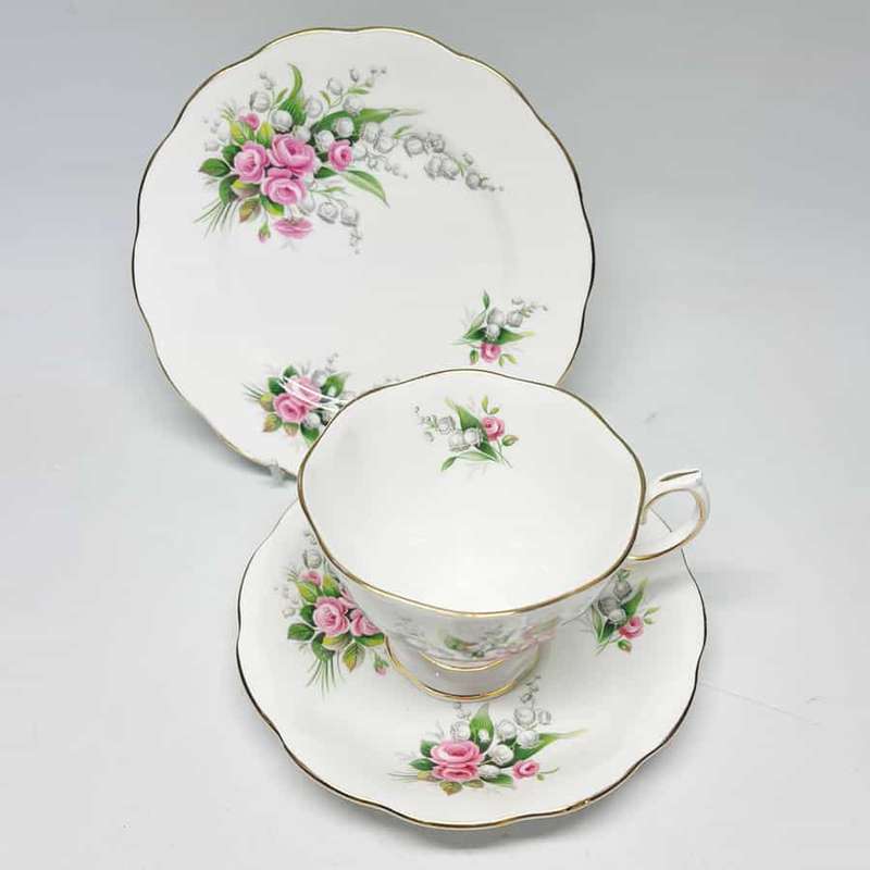 Royal Albert Lily Of The Valley Tea Trio
