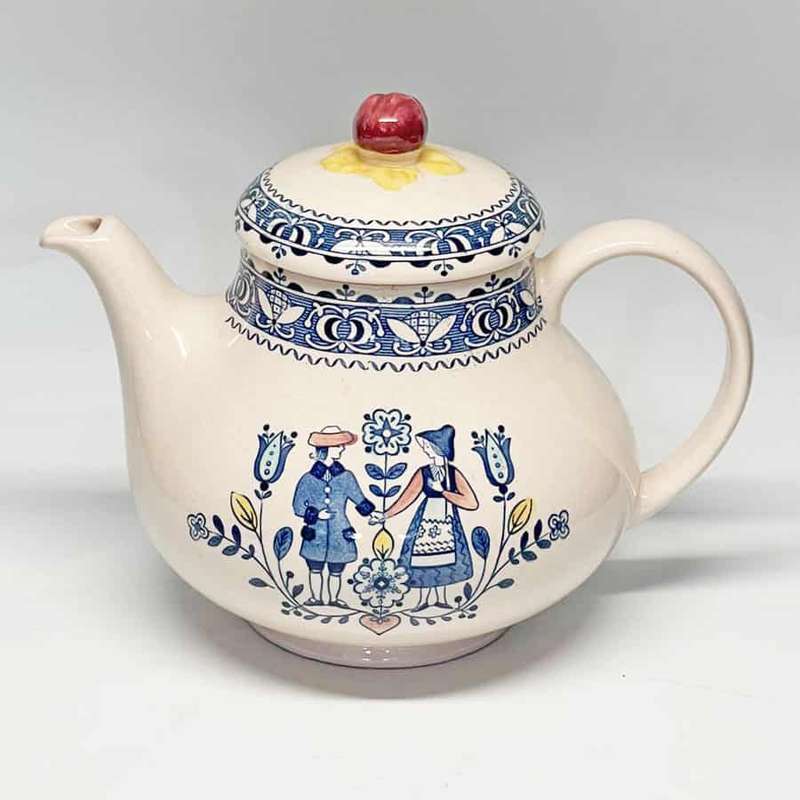 Johnson Brothers Hearts and Flowers Tea Pot