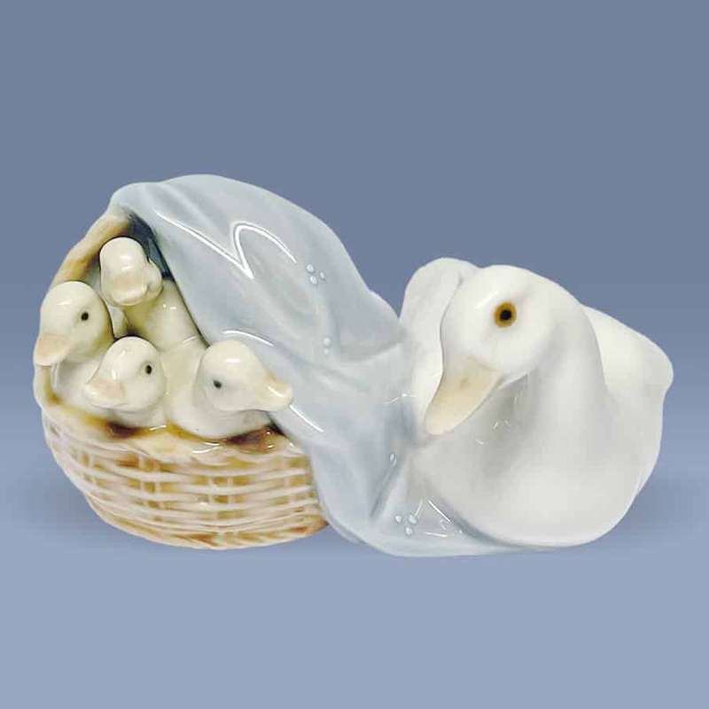 Lladro Ducklings Figure