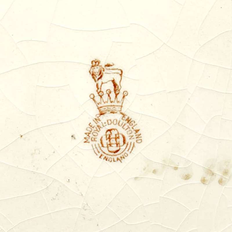 Royal Doulton Cottages Charger D5688