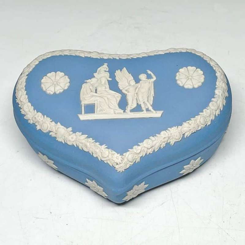 Wedgwood Jasperware Heart Shaped Angel Trinket