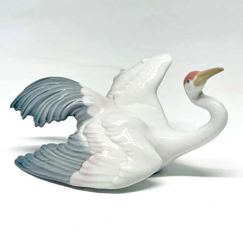 Lladro Fluttering Crane 1598