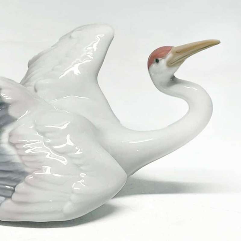 Lladro Fluttering Crane 1598