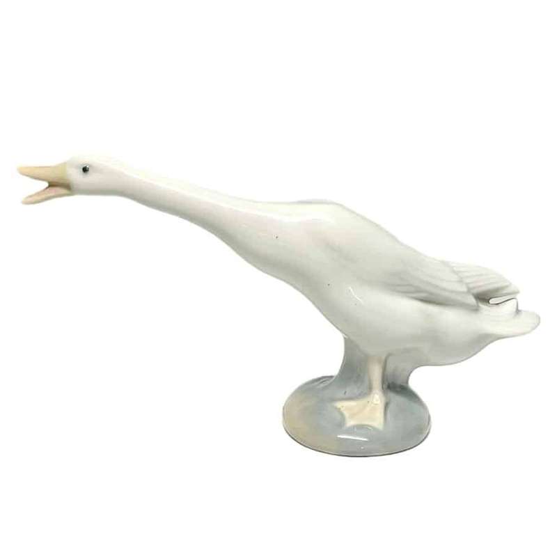 Lladro Honking Hissing Goose