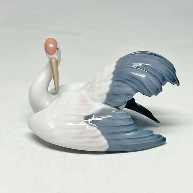 Lladro Nesting Crane 1599