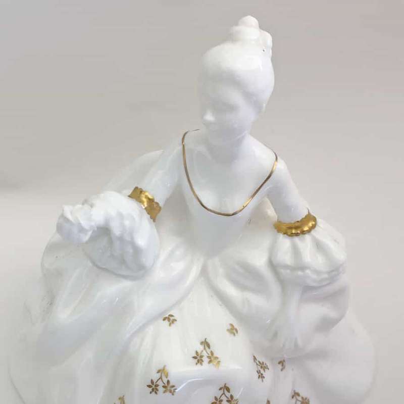 Royal Doulton Figurine Antionette HN2326