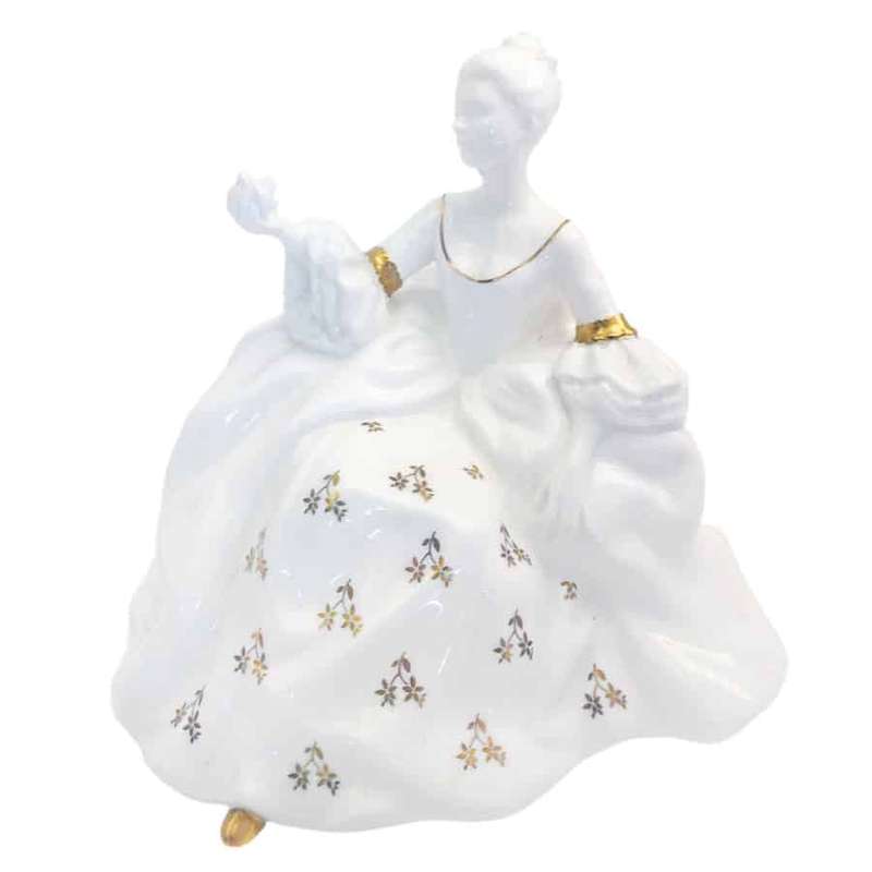Royal Doulton Figurine Antionette HN2326