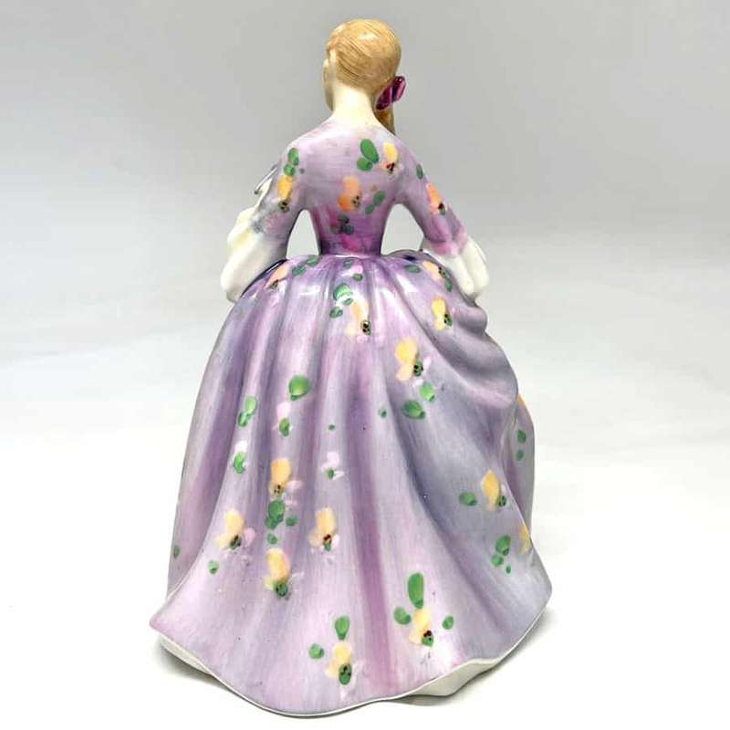 Royal Doulton Figurine Nicola HN2839