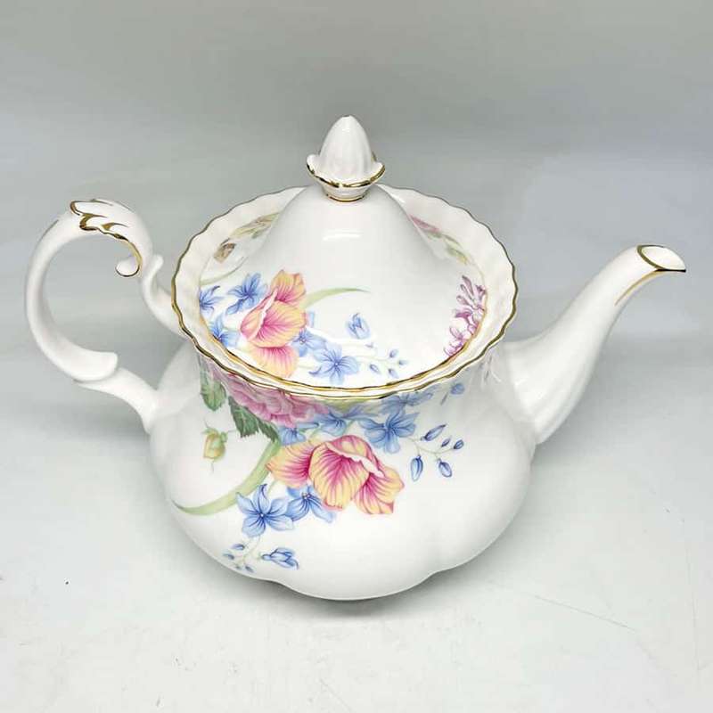 Royal Albert Beatrice Tea Pot