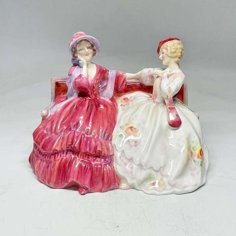 Royal Doulton Figurine The Gossips HN2025