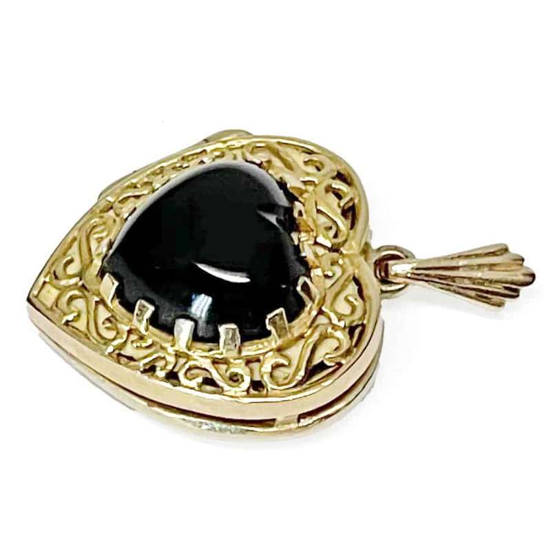 9ct Gold Onyx Heart Locket