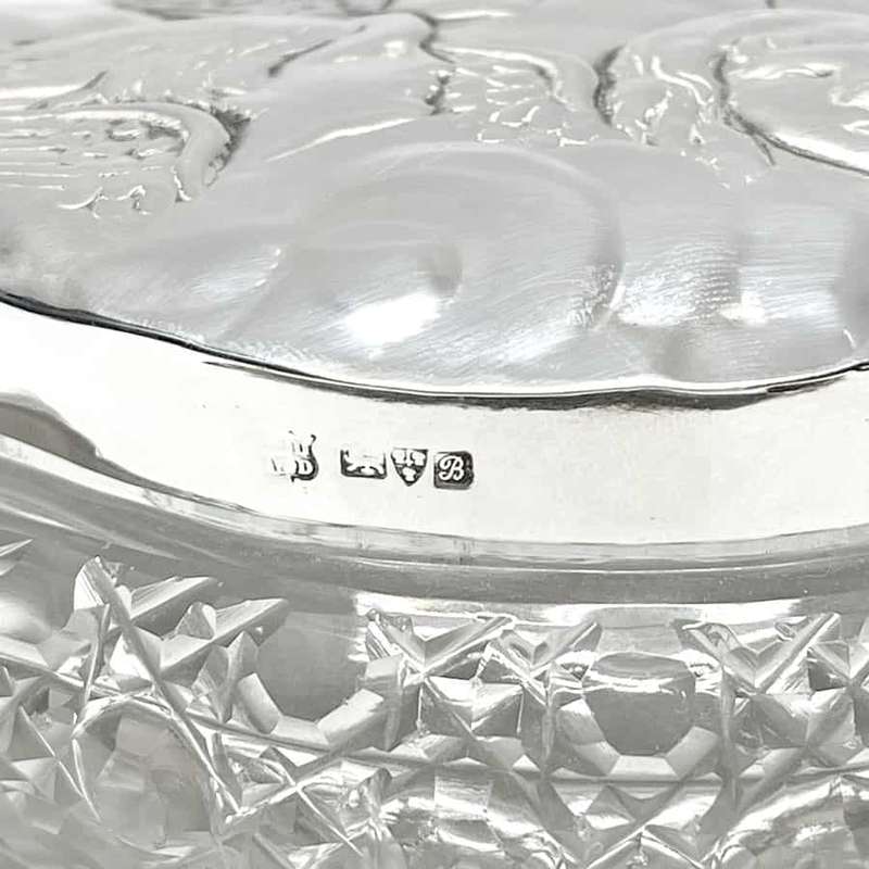 Hallmarked Silver Reynolds Angels Trinket Box Chester 1902