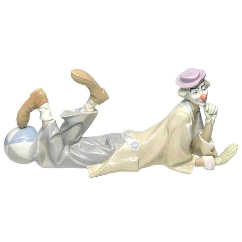 Lladro  Lying Down Clown With Beach Ball 4618