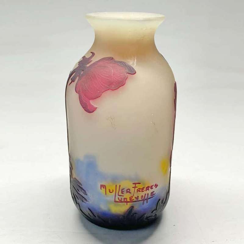 Müller Frères Wheel Carved Cameo Glass Poppy Vase C1920