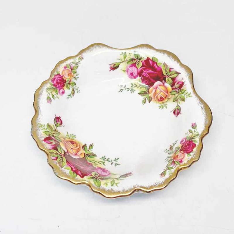 Royal Albert Old Country Roses Shell Bon Bon