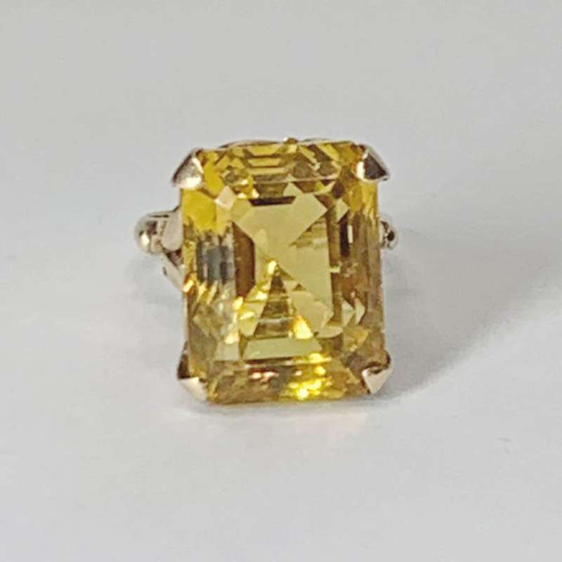 18ct Gold Citrine Ring C1970